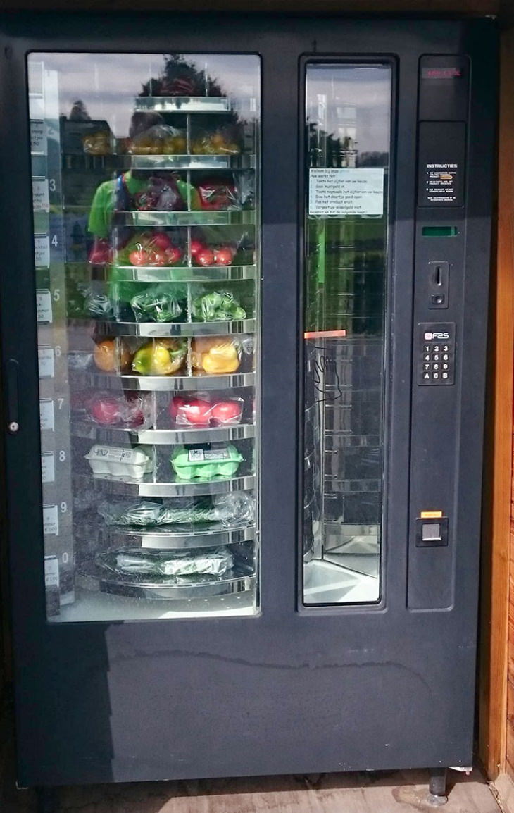 Vending Machines fresh vegetables