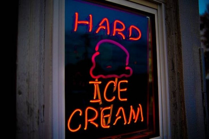 Funny Signs,  ice cream 