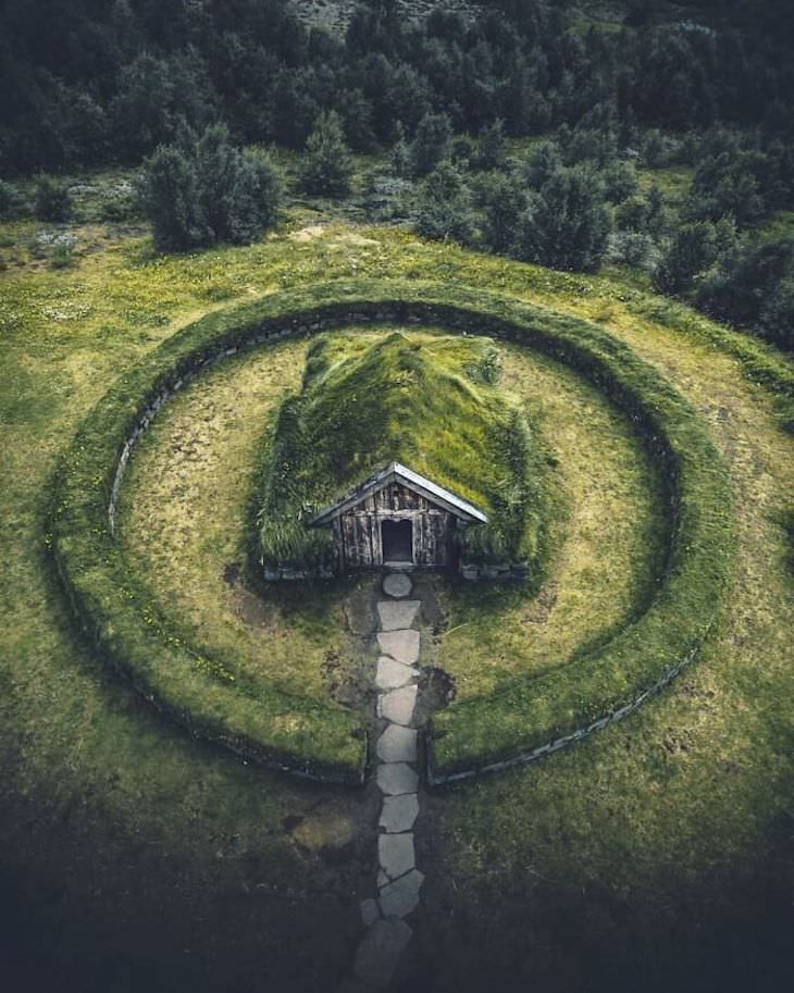 Enchanting Nature Cabins Around the World Iceland