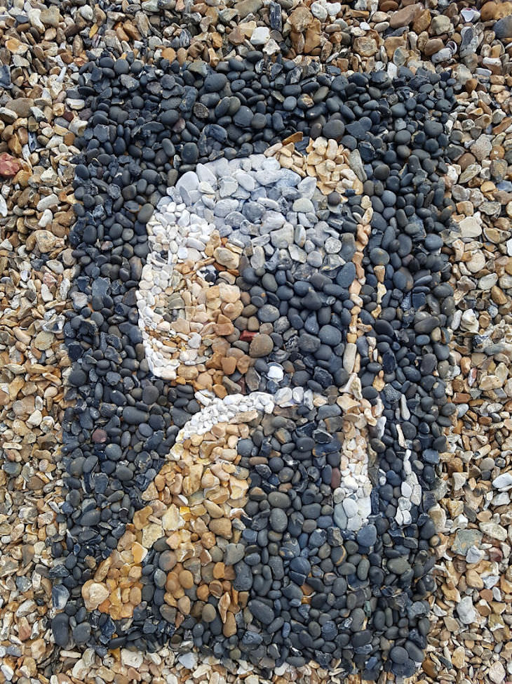 Recreation of Famous Artworks with Pebbles by Justin Bateman girl with a pearl earring
