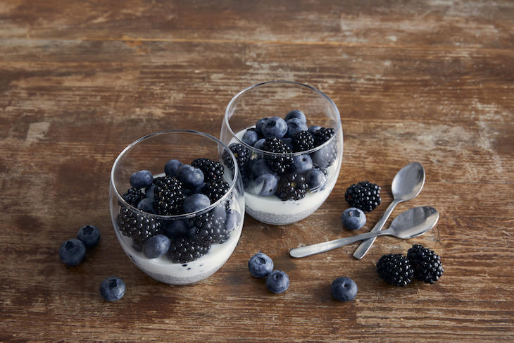 10 Foods and Drinks to Have When Dehydrated blackberries 