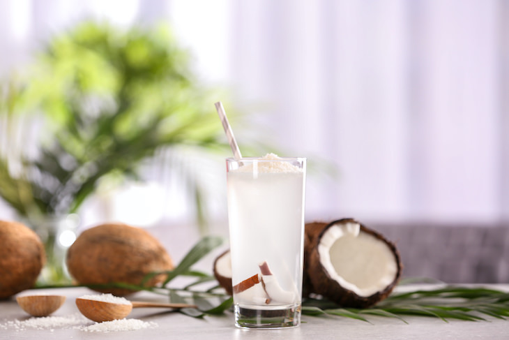 Qué Comer y Beber Cuando Estás Deshidratado Agua de coco