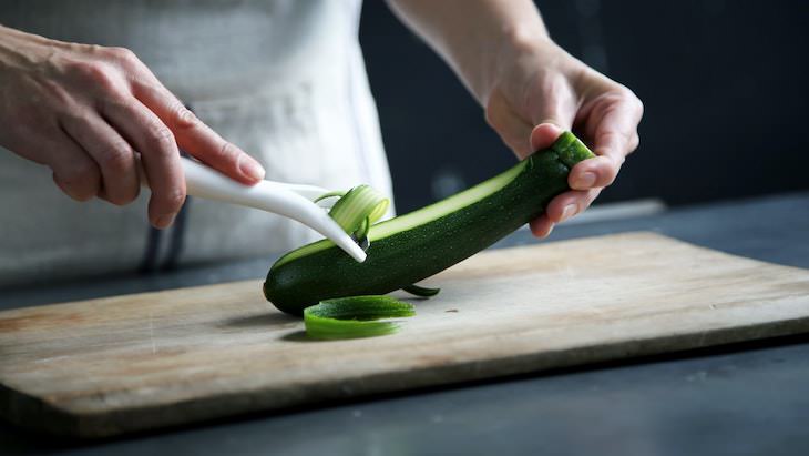 10 Foods and Drinks to Have When Dehydrated cucumber