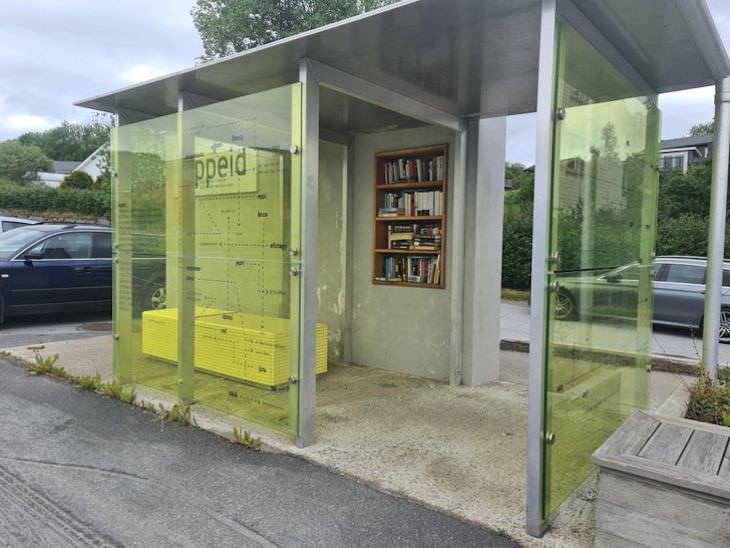 Life In Norway in 14 Fascinating Images books at bus stop