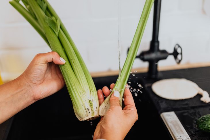 Fruits and Vegetables to Buy Organic Celery