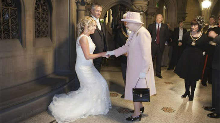 Funny Wedding Photos Queen Elizabeth 