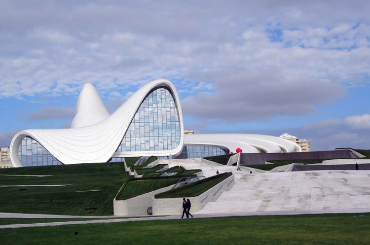 Unique Museums The Heydar Aliyev Center in Baku, Azerbaijan