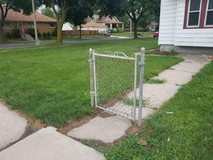 Funny Gardens Safety gate