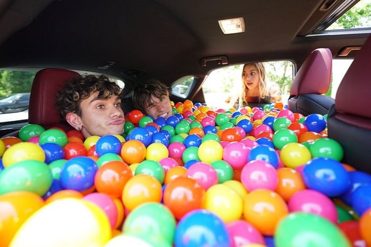 car's interior kiddie pool