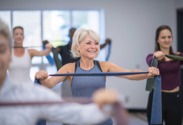 Benefits of Resistance Bands for Seniors,  strengthen bones