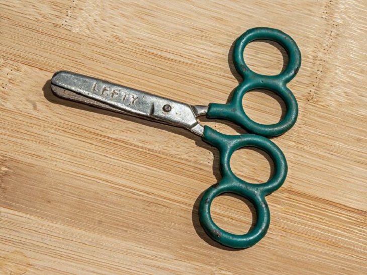 Specialized Tools, training scissors for children