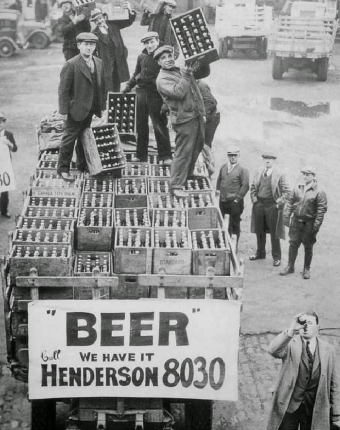 First beer delivery after prohibition, 1933