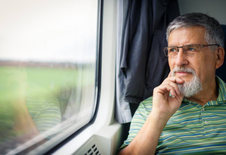 Discounts and benefits for seniors, train travel