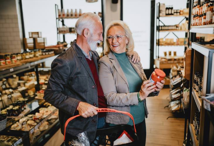 Discounts and benefits for seniors, Grocery Store 