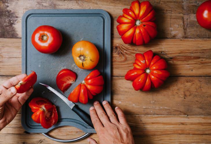 Food Safety Myths, Plastic chopping boards