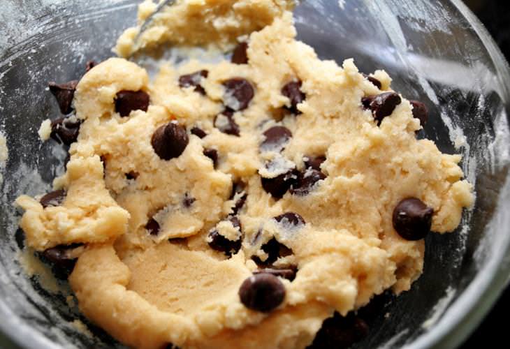 Food Safety Myths, raw cookie dough