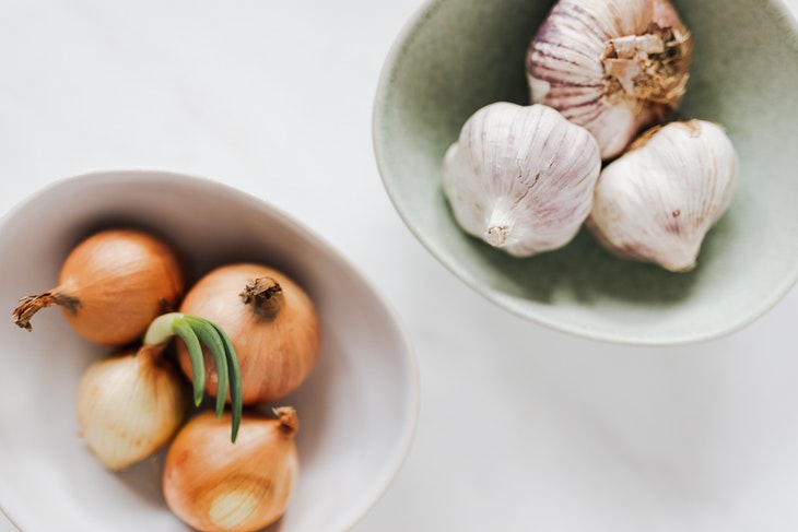 Natural Ways to Boost Testosterone Onions and garlic