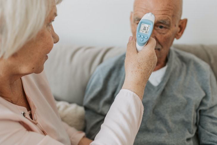 Medicine Cabinet Essentials to Have in Case of Illness or Injury