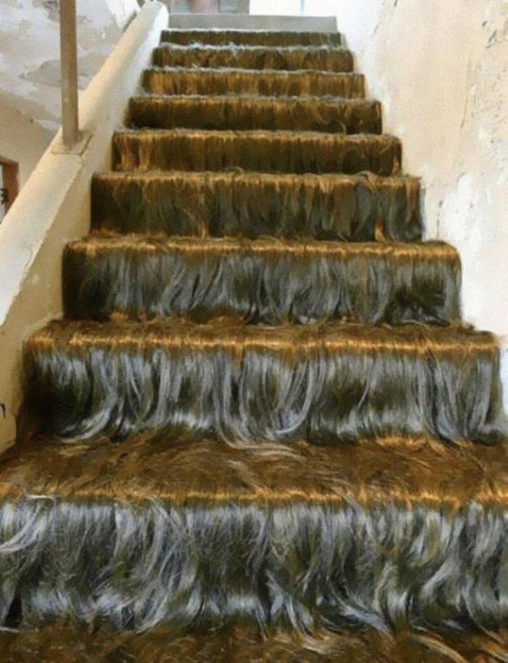 Interior Design Fails hairy staircase