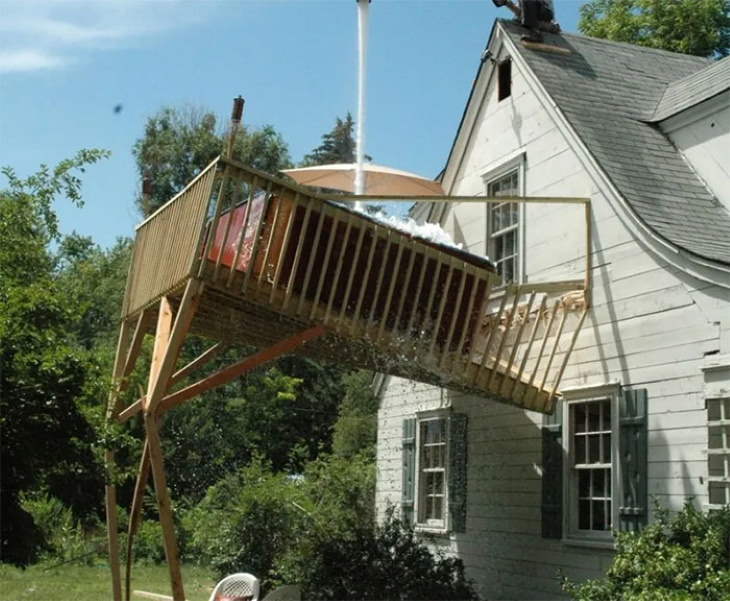 Interior Design Fails hot tub on the second floor 