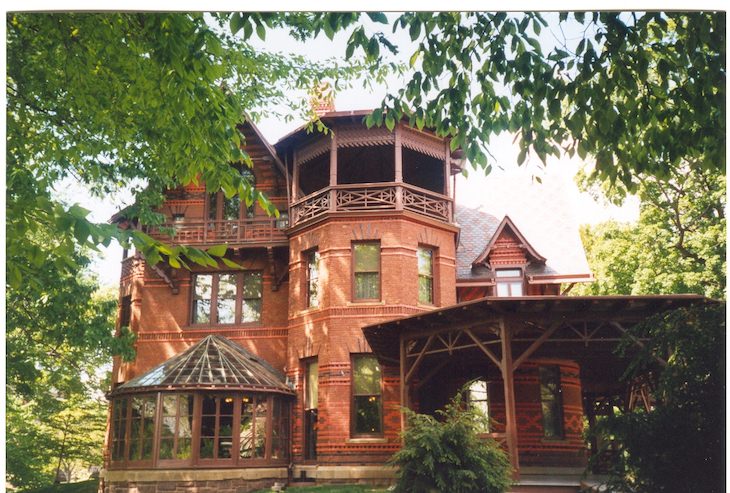 10 Grand & Beautiful Historic Homes in the US Mark Twain House (Hartford, Connecticut)