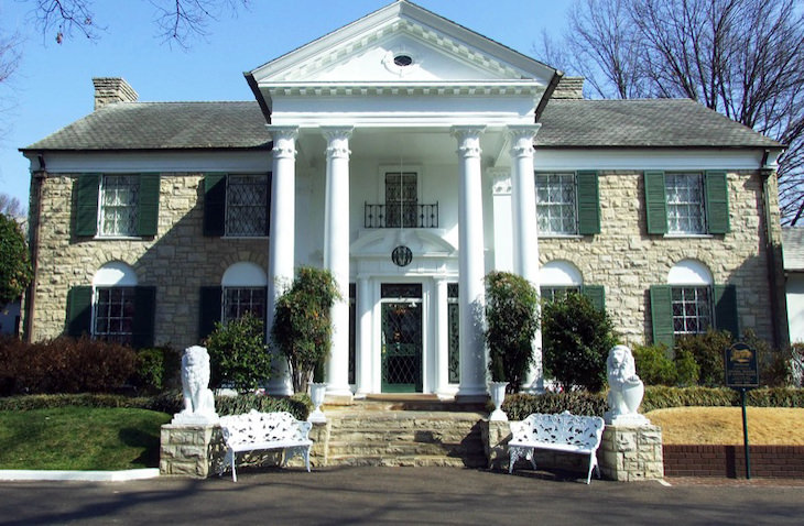 10 Grand & Beautiful Historic Homes in the US Graceland (Memphis, Tennessee)