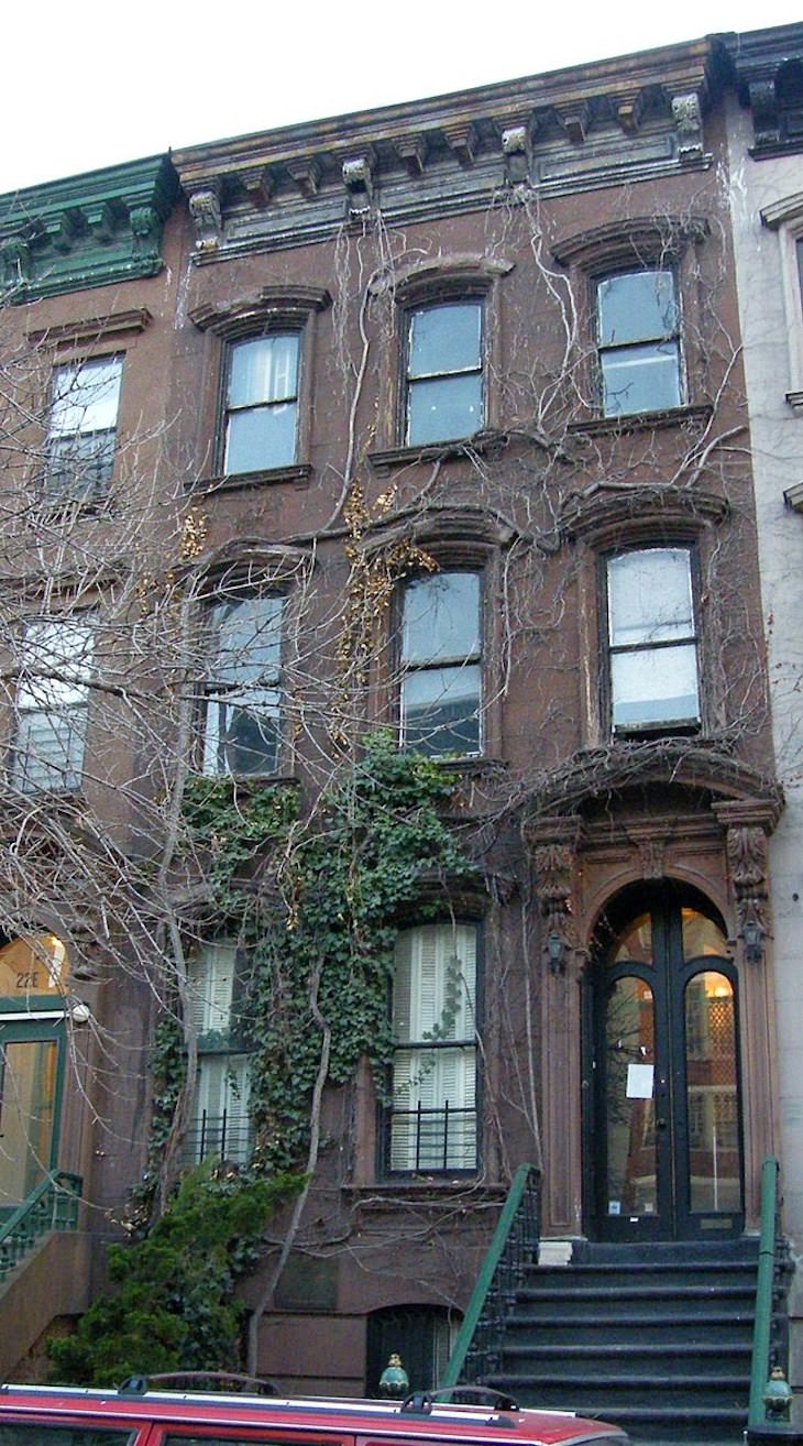 10 Grand & Beautiful Historic Homes in the US  Langston Hughes House (New York City)