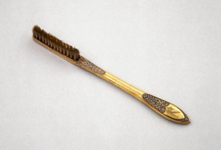 Well Preserved Antique Artifacts Napoleon’s toothbrush