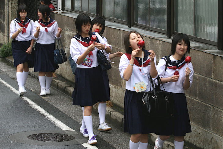 Surprising Facts  Japanese schoolgirls 