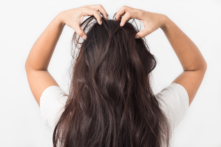 Tips For Shiny Hair scalp massage