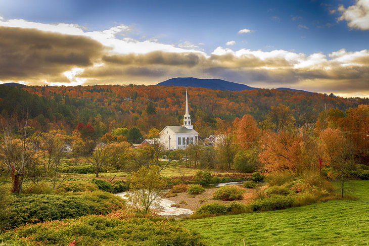 Fall Foliage Destinations in the US Stowe, Vermont