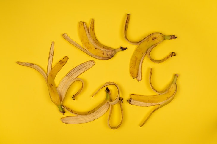 Home Remedies For Poison Ivy banana peels