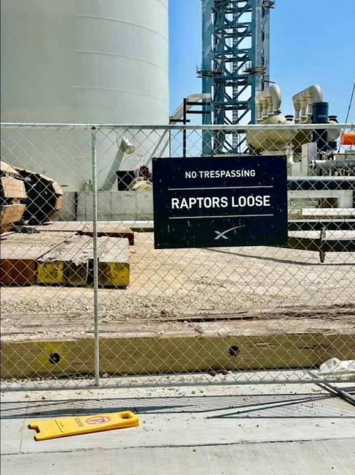 Funny Signs lose raptors