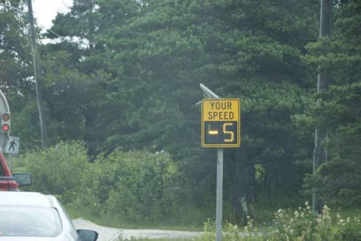 Funny Signs speed -5