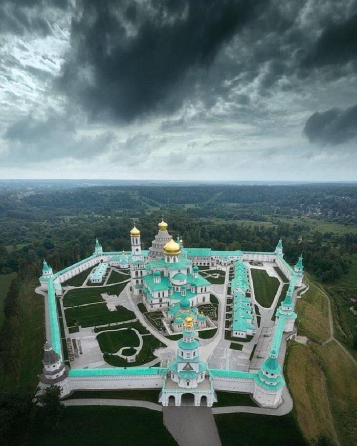 Fairytale-Like Pics, New Jerusalem Monastery, Russia