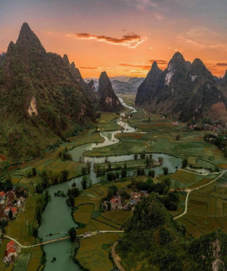 Natural and Cultural Phenomena Cao Bang province in northeast Vietnam