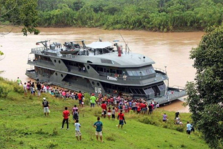  Imágenes Asombrosas De La Naturaleza Brasil mantiene una flota de barcos hospitales