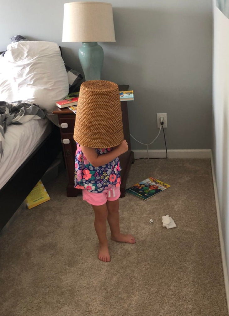Kids Bad at Hide and Seek lamp