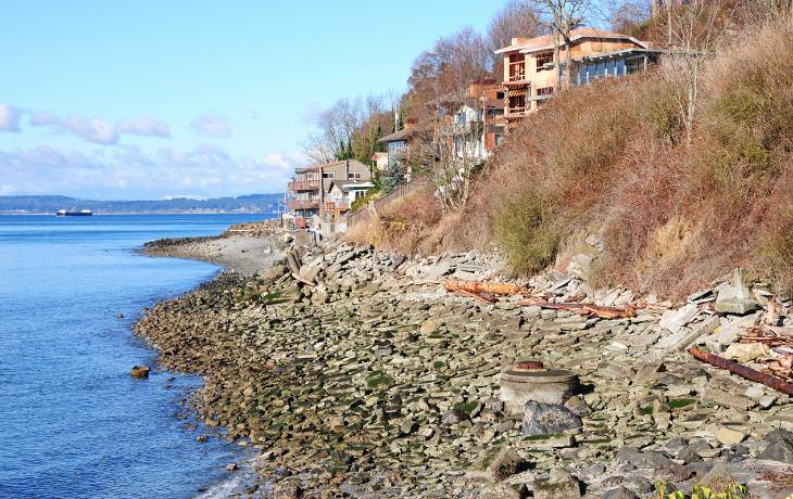 Houses on an embankment