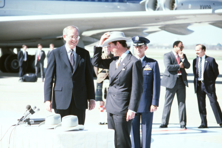 Sua Majestade, Rei Charles III do Reino Unido