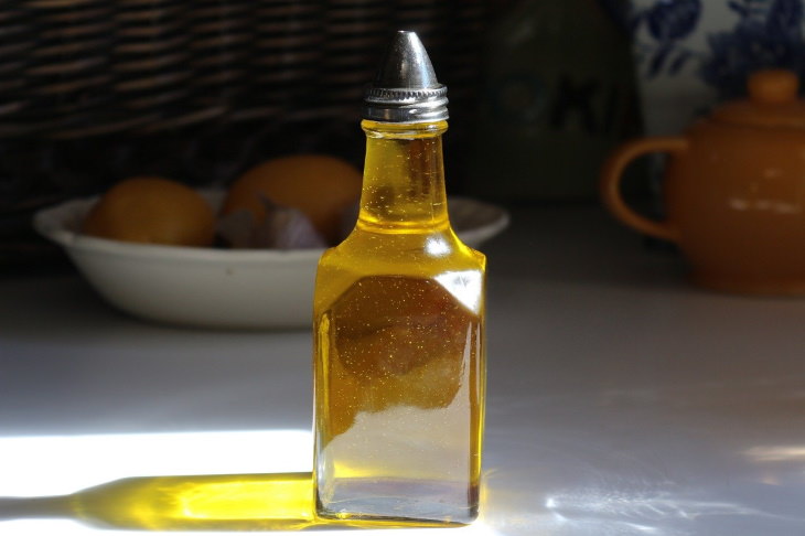 Pantry Supplies That Expire Faster Than You Think cooking oil