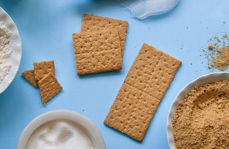 Pantry Supplies That Expire Faster Than You Think Graham crackers