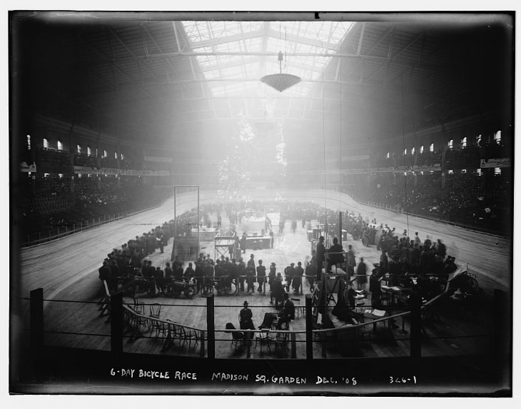 1880-1900s Bike photos Six-day bicycle race in Madison Square Garden, c.1900s.