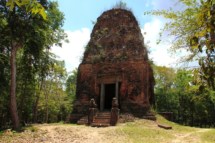 Little-Known Travel Gems, ruins of Sembo Pprei Kuk Kampong Thom