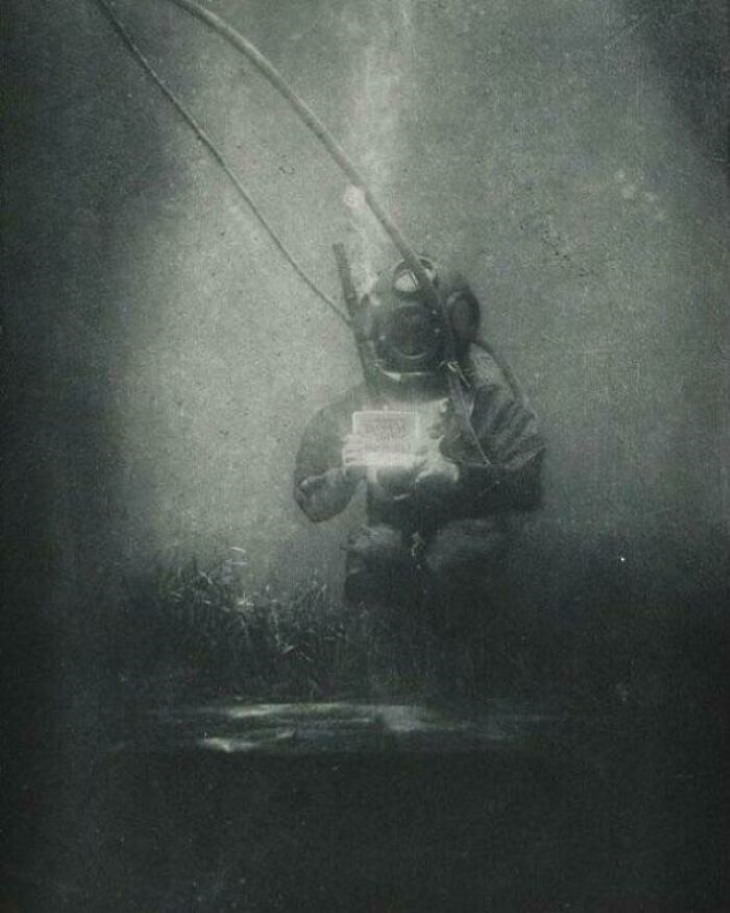 Historical Photos A submerged diver in 1899