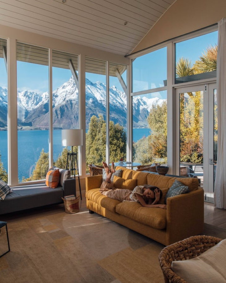 Interior Design home on Lake Wakatipu, New Zealand