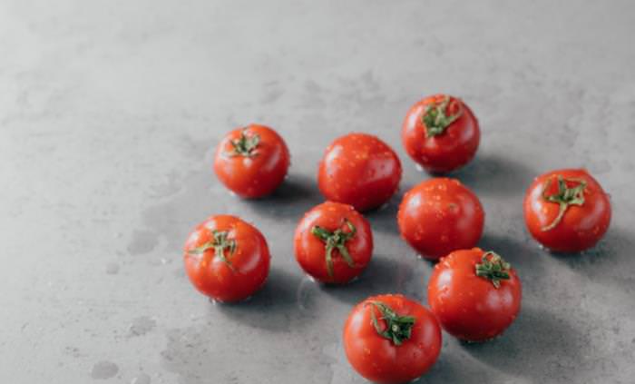 Countertop made of Concrete with tomatoes 