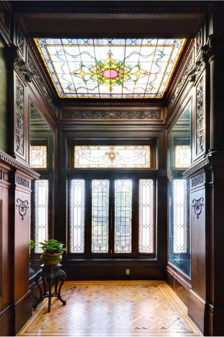 Interior Design dining room alcove in a Brooklyn brownstone