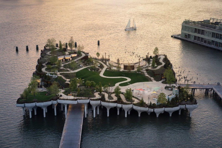 Best of Architecture 2021 Little Island by Heatherwick Studio and MNLA - New York City, USA