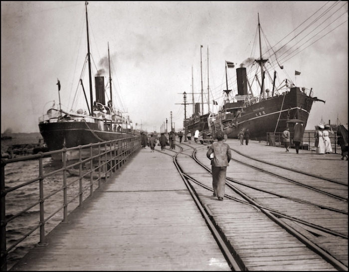 Yokohama 1908 steamship in the bay 